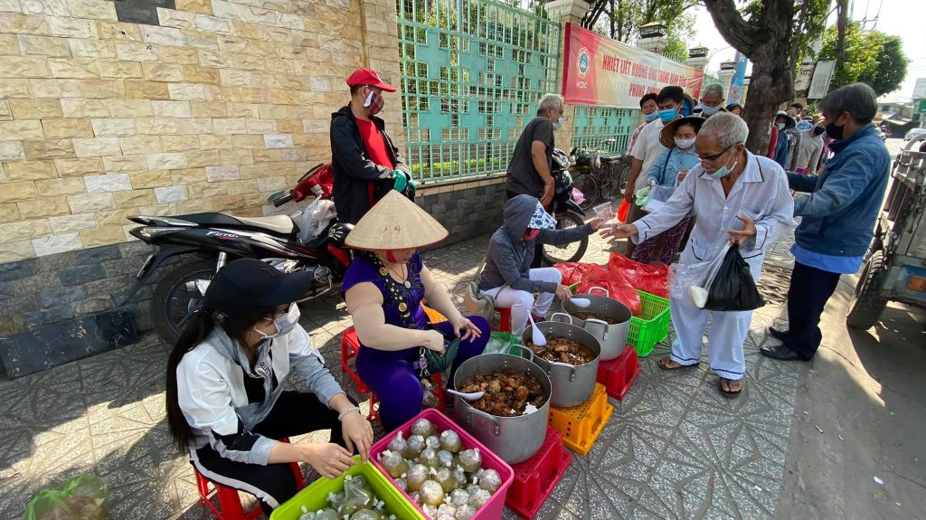 Người nghèo có cuộc sống ngắn hơn 2 năm